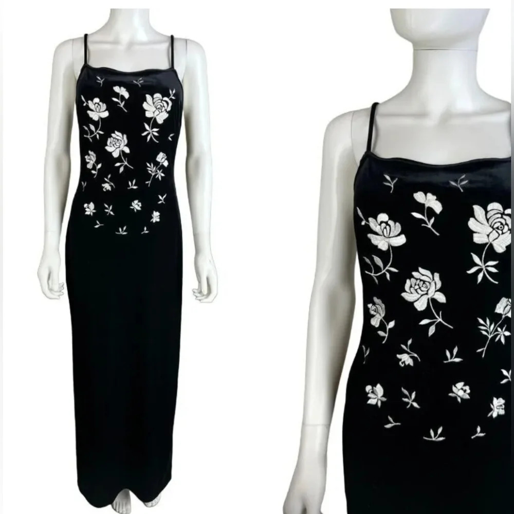 Vintage floral embroidered Velour Maxi dress black 11/12 M Whimsigoth
